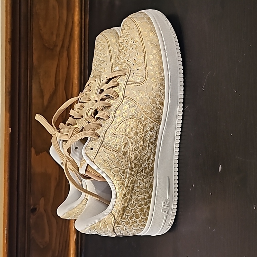 Nike Air Force 1